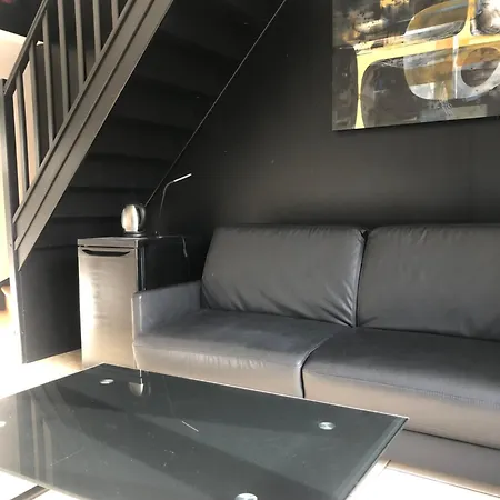 Une Chambre A 3* نولي بليسانس