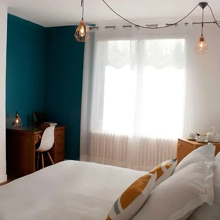 Une Chambre A 3* Neuilly-Plaisance