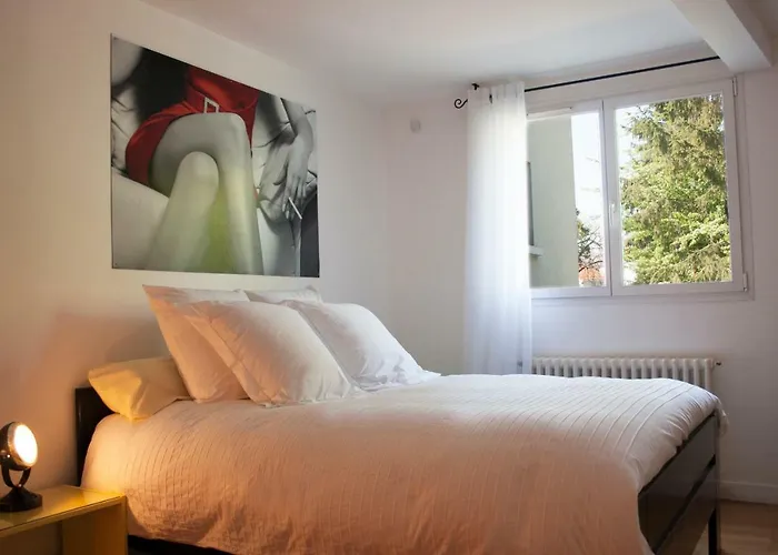 Une Chambre A 3* نولي بليسانس